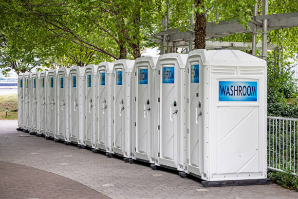 Best Porta potty delivery and setup  in Forest City, FL